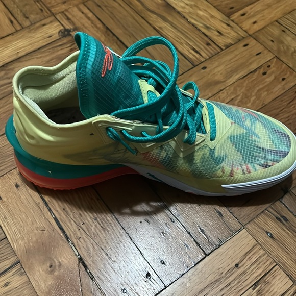 Nike Lebron 18 “LeBronold Palmer” Like new with original receipt. - Picture 2 of 8